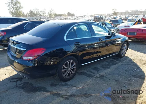 2016 Mercedes-Benz C 300 4Matic из США, поврежденный, VIN 55SWF4KB4GU135054